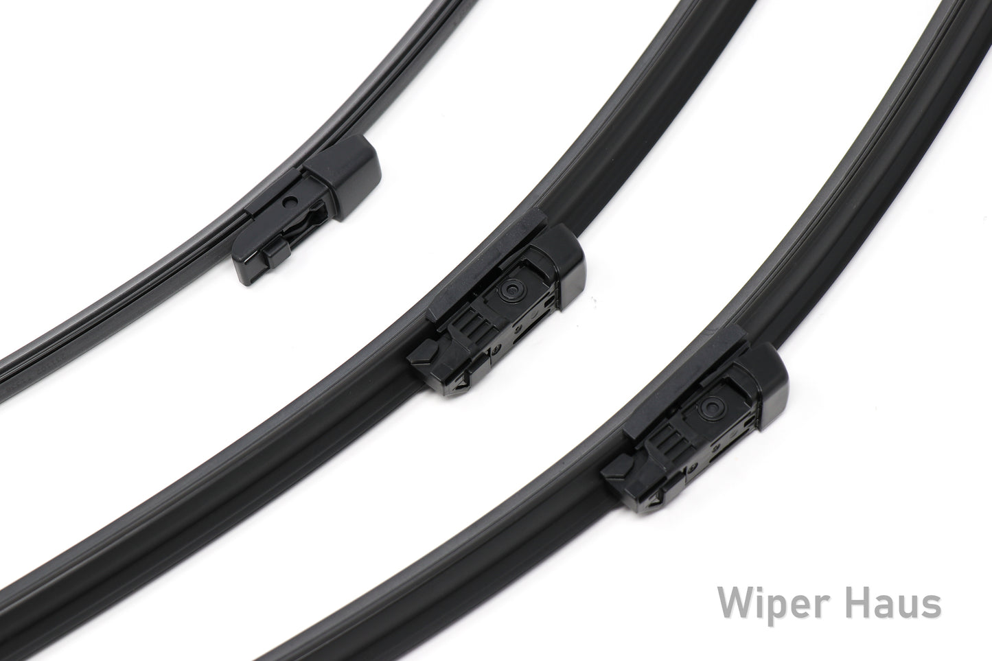2 bosch aerotwin front wiper blades and 1 bosch rear wiper blade on white background