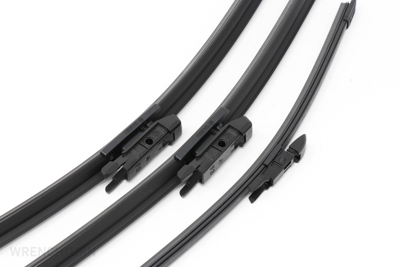 2 bosch aerotwin front wiper blades and 1 bosch rear wiper blade on white background