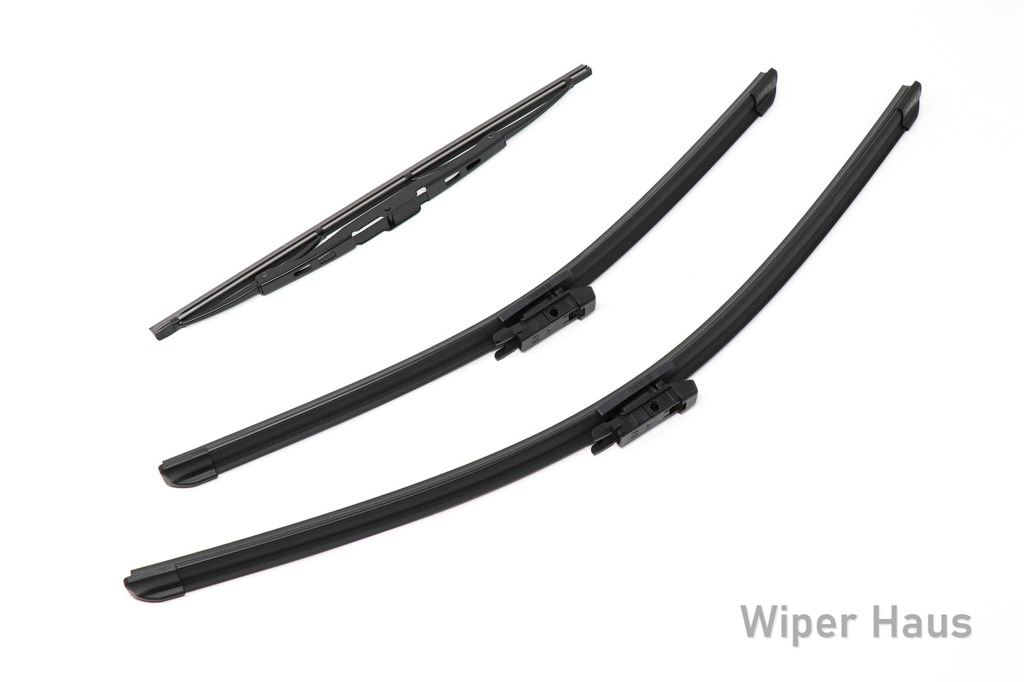 2 bosch aerotwin front wiper blades and 1 bosch rear wiper blade on white background