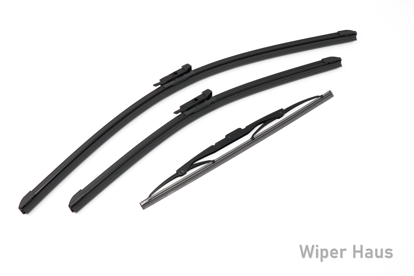 2 bosch aerotwin front wiper blades and 1 bosch rear wiper blade on white background