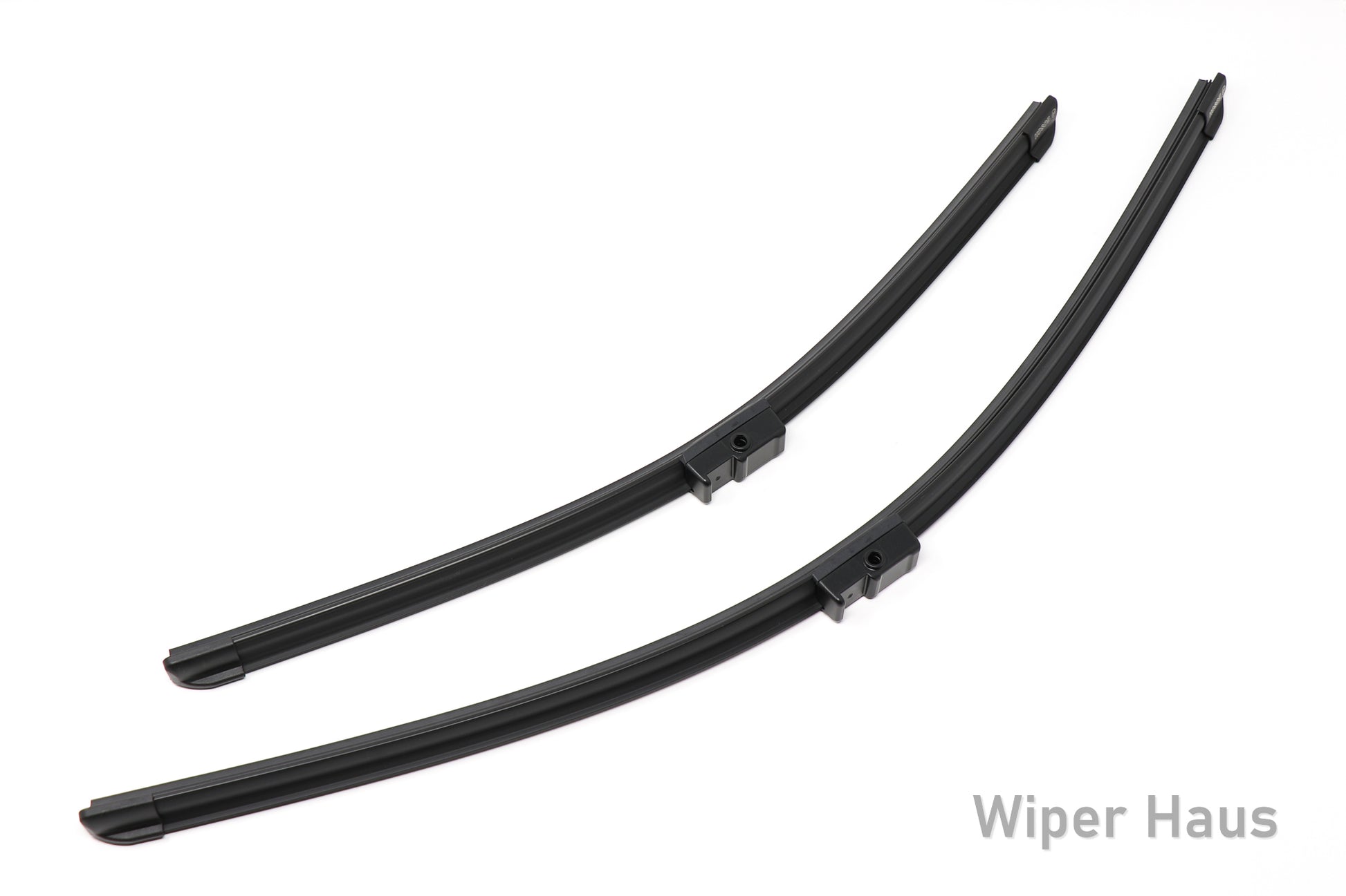 2 bosch aerotwin front wiper blades on white background