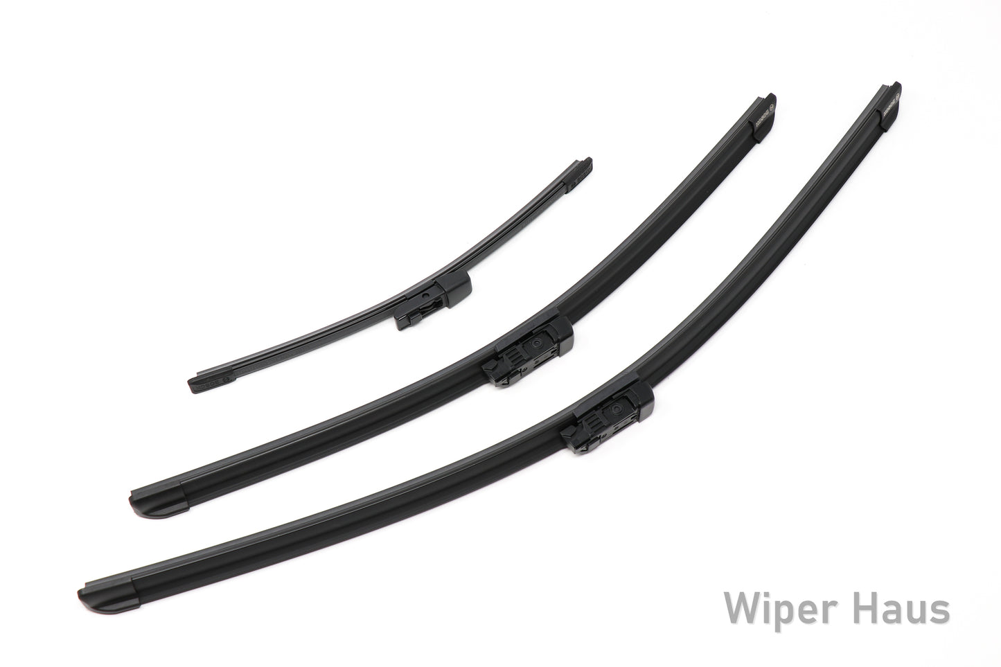 2 bosch aerotwin front wiper blades and 1 bosch rear wiper blade on white background