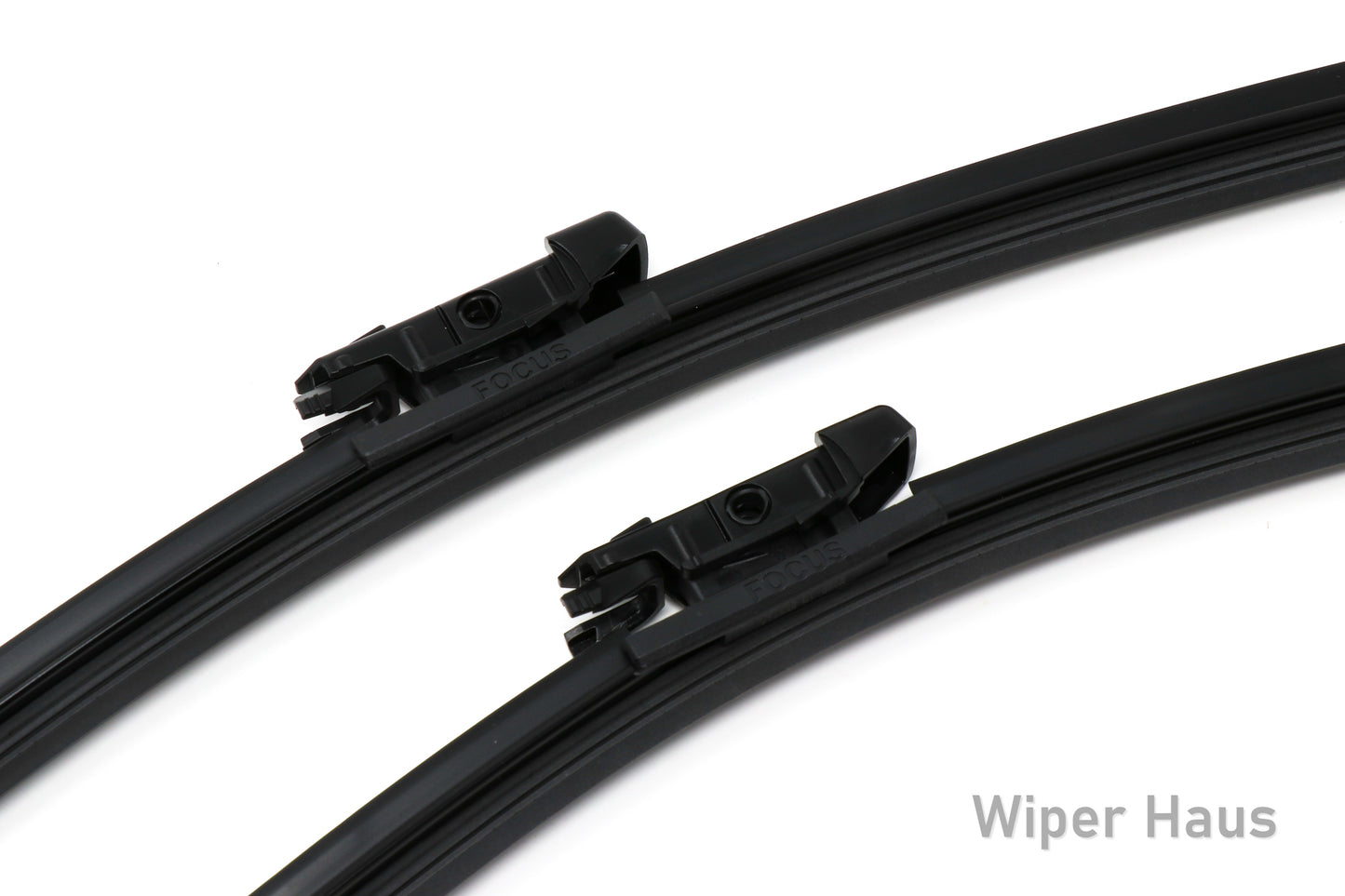 Detail view of Bosch FOCUS front wiper blades