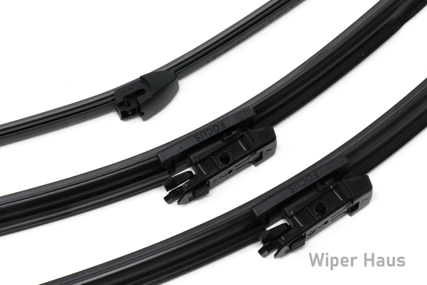 Detail view of Bosch FOCUS front and rear wiper blades