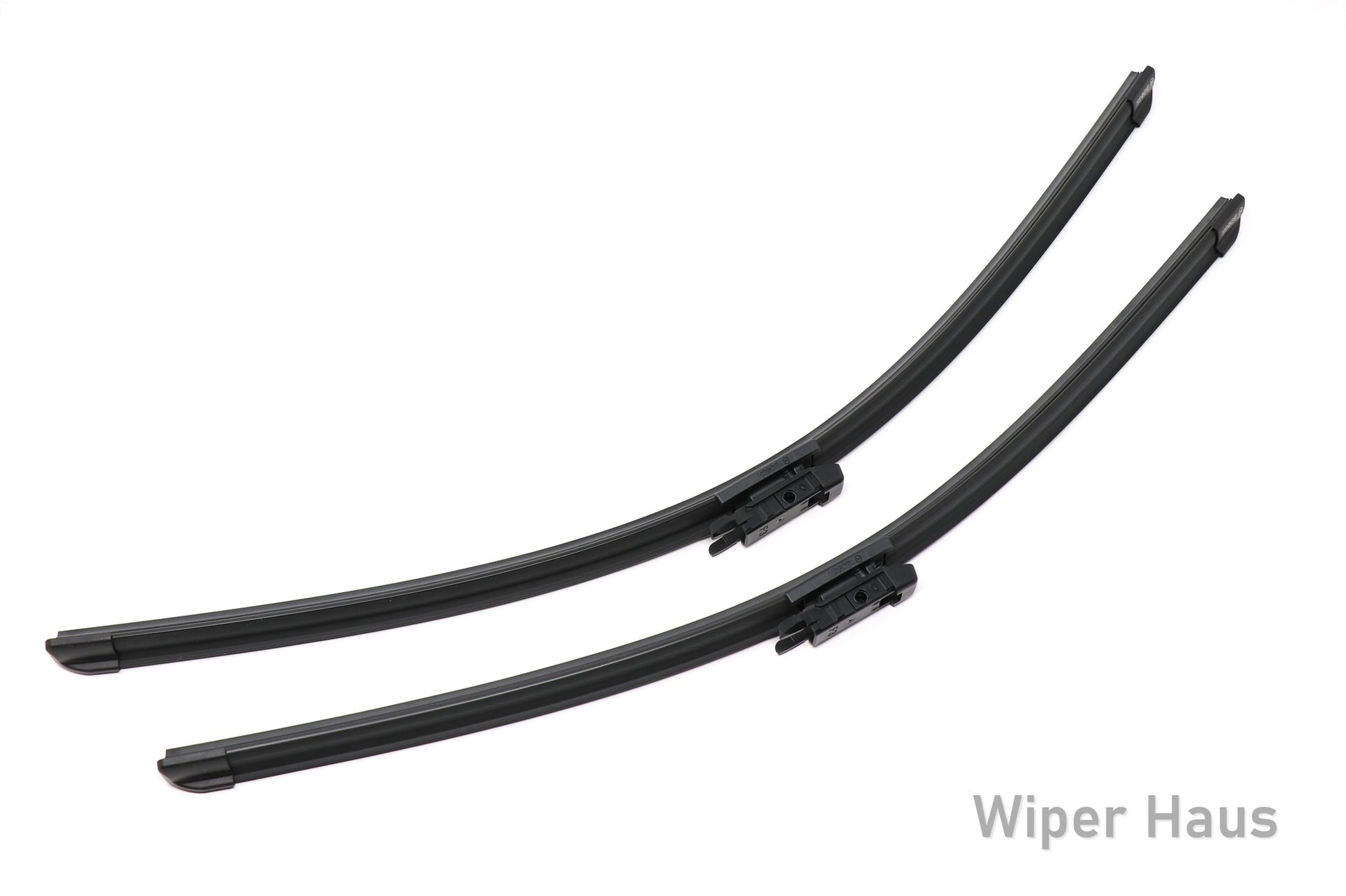 2 bosch aerotwin front wiper blades on white background