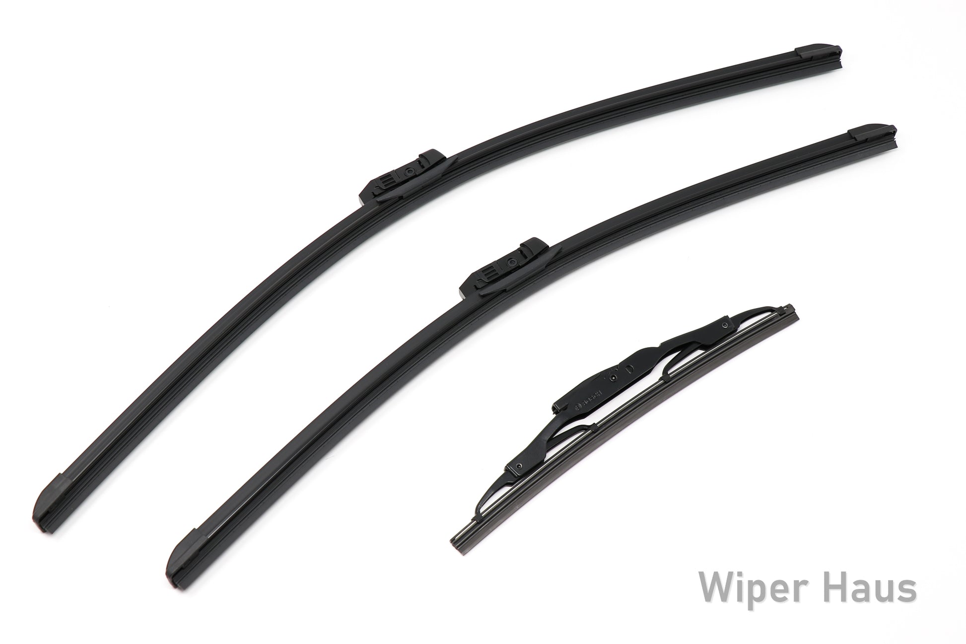2 bosch aerotwin front wiper blades and 1 bosch rear wiper blade on white background