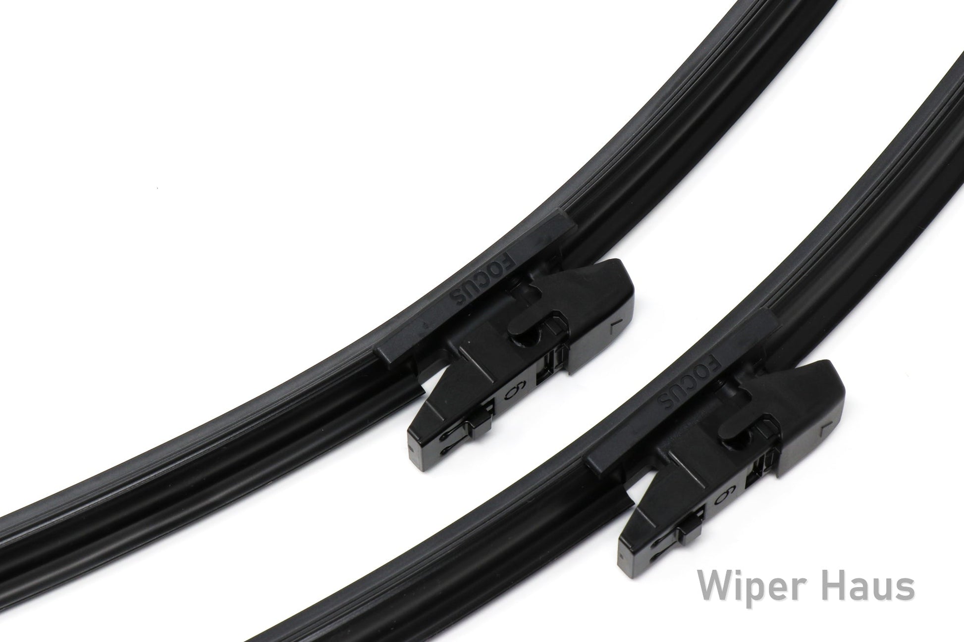 Detail view of Bosch FOCUS front wiper blades